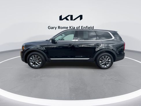Used 2023 Kia Telluride LX image 5