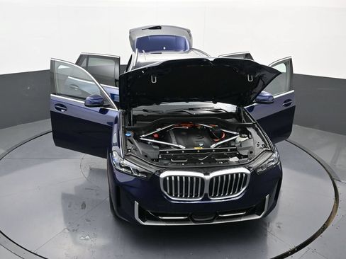 Used 2026 BMW X5 xDrive50e AWD/4WD image 42