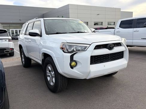 Used 2019 Toyota 4Runner SR5 RWD image 3