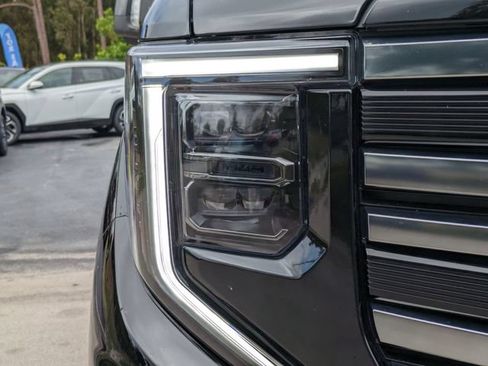 Used 2025 GMC Sierra 1500 AT4 w/ AT4 Premium Package AWD/4WD image 10