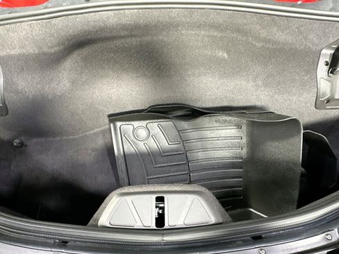 Used 2021 Chevrolet Corvette Stingray Coupe w/ Z51 Performance Package image 30