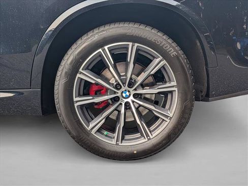 New 2026 BMW X5 xDrive40i w/ M Sport Package AWD/4WD image 10