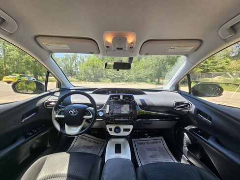 Used 2016 Toyota Prius Three FWD image 35