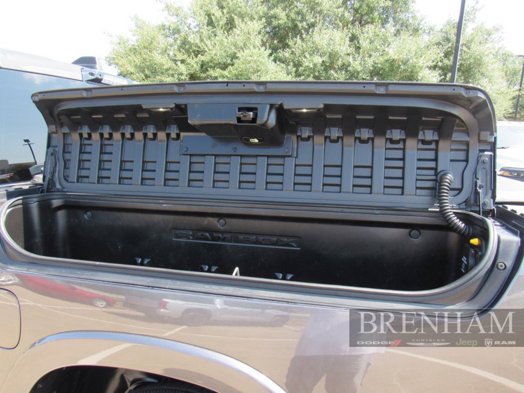 Used 2024 RAM 1500 Limited AWD/4WD image 19