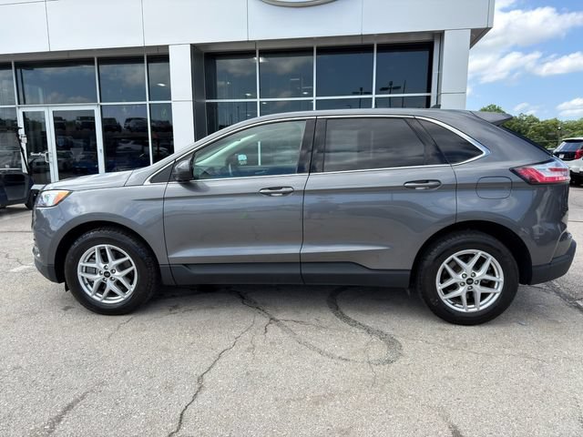 Used 2023 Ford Edge SEL w/ Convenience Package AWD/4WD image 4