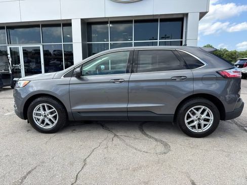 Used 2023 Ford Edge SEL w/ Convenience Package AWD/4WD image 4
