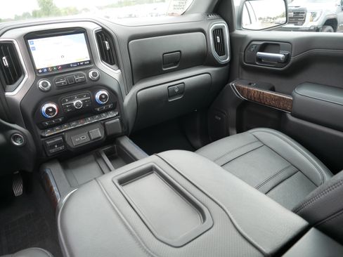 Used 2021 GMC Sierra 1500 Denali w/ Denali Ultimate Package AWD/4WD image 11