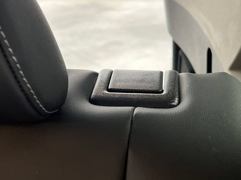 Used 2026 Nissan Rogue SL FWD image 18