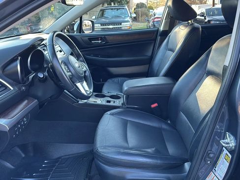 Used 2017 Subaru Outback 2.5i Limited image 10