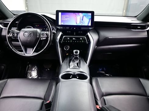 Used 2024 Toyota Venza Nightshade AWD/4WD image 17