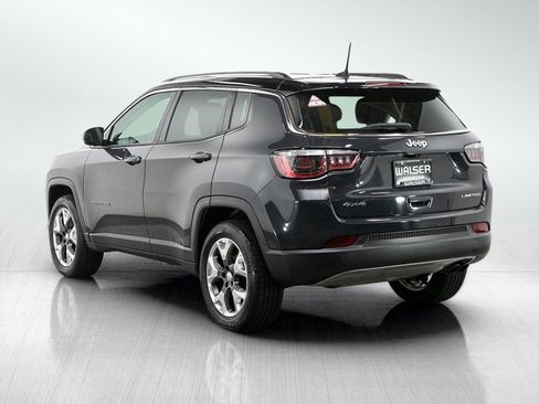 Used 2018 Jeep Compass Limited AWD/4WD image 3