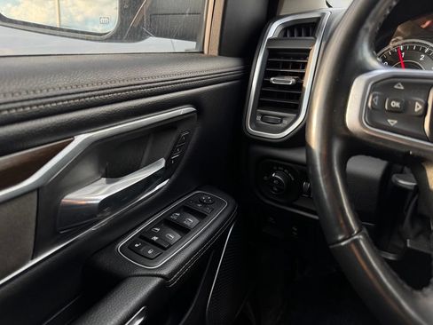 Used 2022 RAM 1500 Laramie AWD/4WD image 37