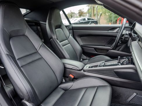 Used 2024 Porsche 911 Carrera image 22