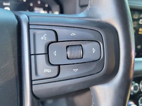 Used 2023 GMC Yukon XL Denali Ultimate AWD/4WD image 13