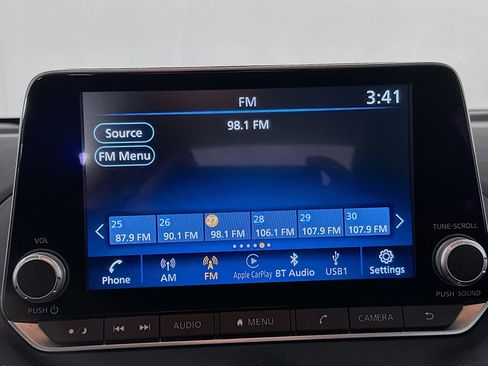 Used 2024 Nissan Sentra SV image 19