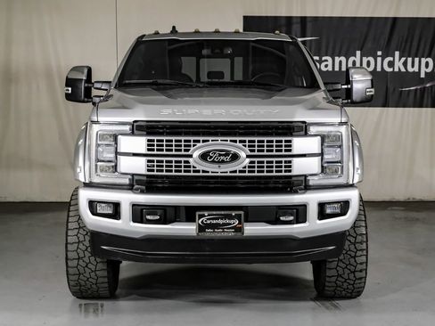 Used 2019 Ford F250 Platinum w/ Platinum Ultimate Package image 3