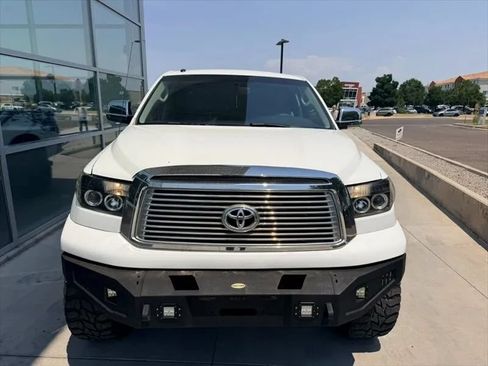 Used 2012 Toyota Tundra 4x4 CrewMax w/ SR5 Pkg image 4