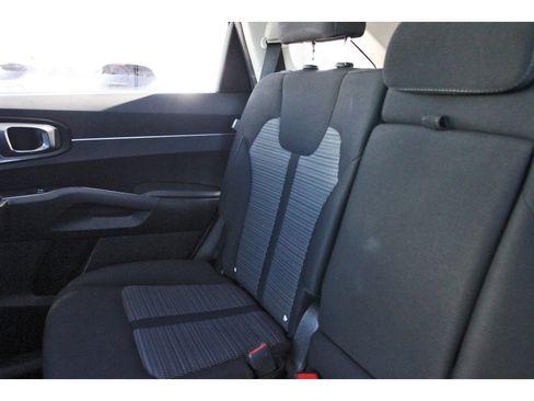 Certified 2025 Kia Sorento LX image 14