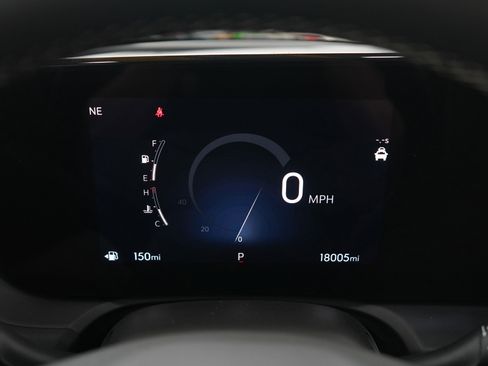 Used 2025 Buick Encore GX Avenir w/ Avenir Technology Package AWD/4WD image 25