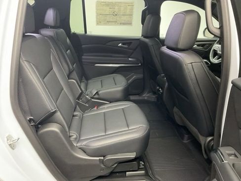 New 2026 Chevrolet Traverse LT w/ LPO, Floor Liner Package image 26