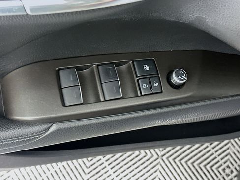 Used 2021 Toyota Camry XSE w/ Cold Weather Package image 15