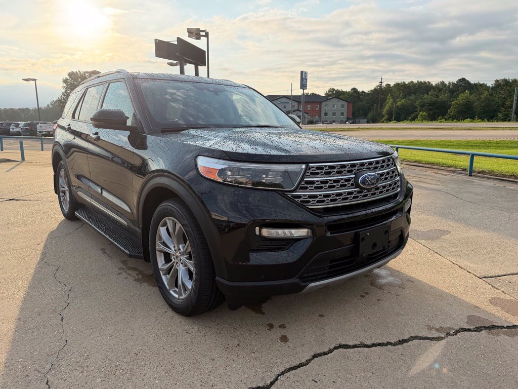 Used 2023 Ford Explorer Limited w/ Limited Technology Package AWD/4WD image 7