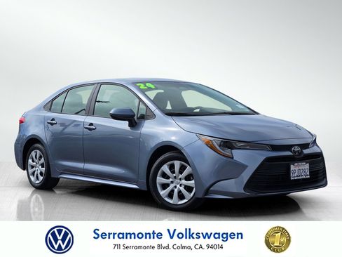 Used 2024 Toyota Corolla LE FWD image 1