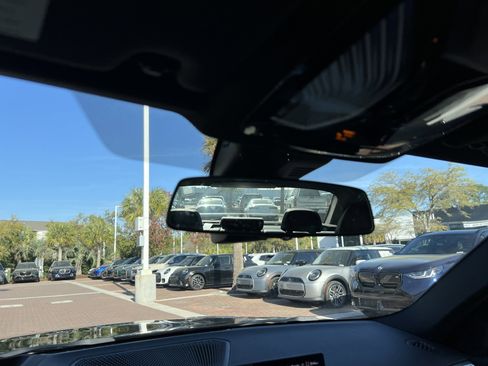 Used 2025 BMW 330i Sedan image 27