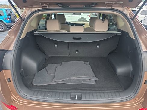 Used 2017 Hyundai Tucson SE image 7