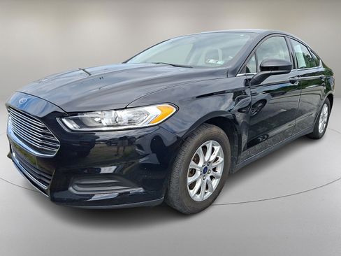 Used 2016 Ford Fusion S FWD image 4