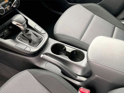 Certified 2025 Kia Soul LX w/ LX Technology Package image 16