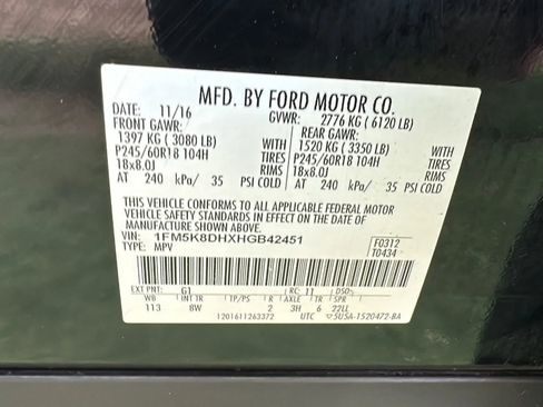 Used 2017 Ford Explorer XLT AWD/4WD image 43