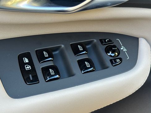 New 2026 Volvo XC90 B5 Plus w/ Protection Package image 11