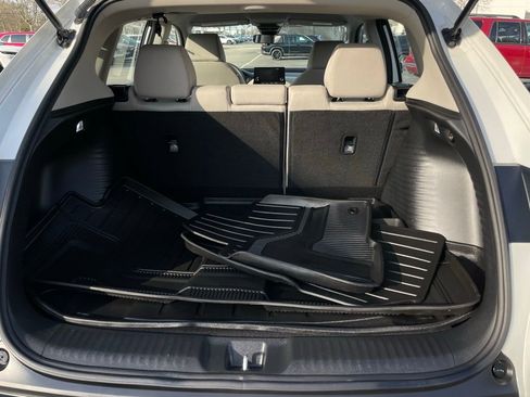 Certified 2024 Honda HR-V LX image 40