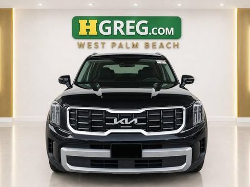 Used 2025 Kia Telluride S FWD image 7