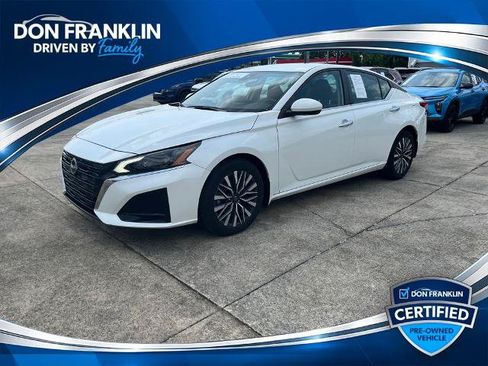Certified 2023 Nissan Altima 2.5 SV FWD image 1