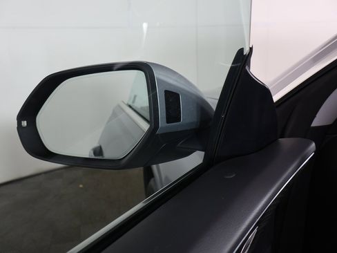 Used 2022 Audi Q8 Premium w/ Convenience Package image 35