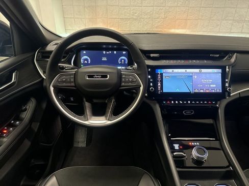 New 2026 Jeep Grand Cherokee Altitude AWD/4WD image 23