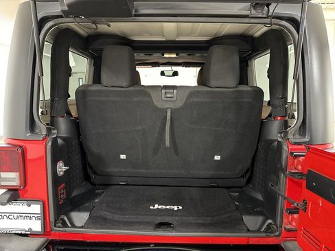 Used 2017 Jeep Wrangler Sport AWD/4WD image 22