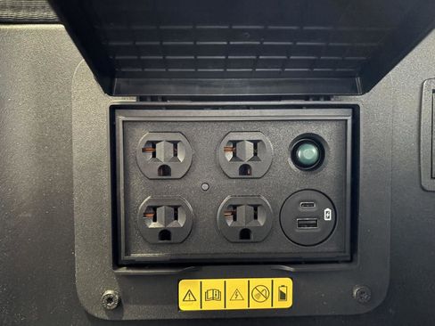 Used 2022 Ford F150 Lightning Lariat w/ Tow Technology Package image 33