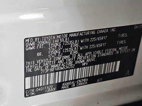 Used 2025 Toyota RAV4 XLE AWD/4WD image 36