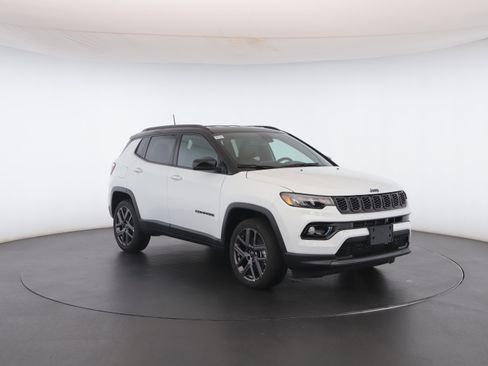 New 2026 Jeep Compass Limited image 34
