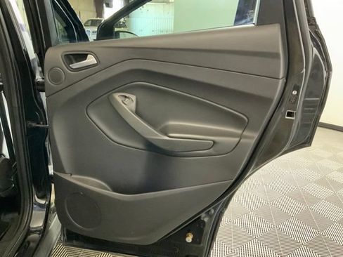Used 2015 Ford Escape SE w/ Equipment Group 201A FWD image 27