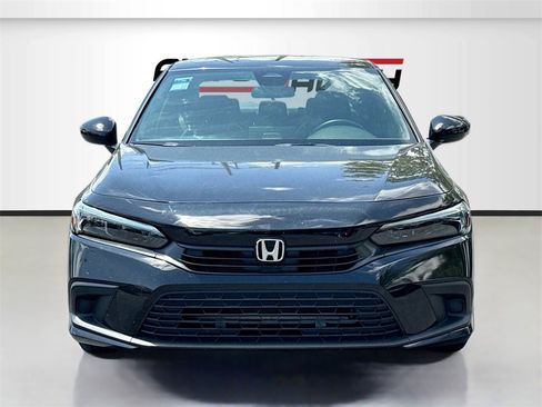 Used 2023 Honda Civic Sport image 2