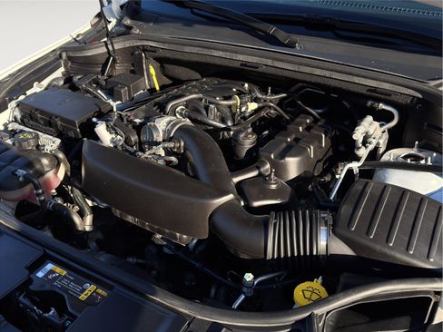 Used 2024 Dodge Durango GT image 24