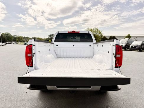 Used 2018 Chevrolet Colorado W/T w/ WT Convenience Package RWD image 34