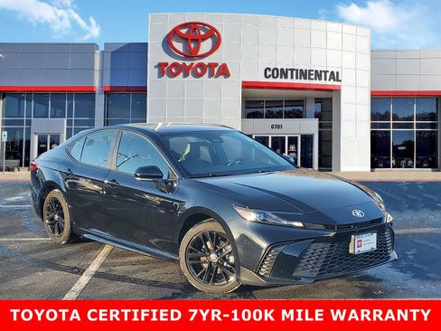 Certified 2025 Toyota Camry SE image 1