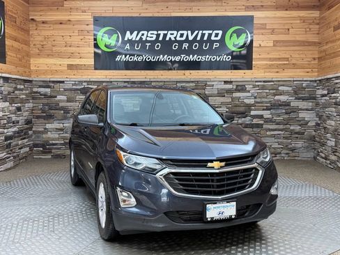Used 2018 Chevrolet Equinox LS AWD/4WD image 2