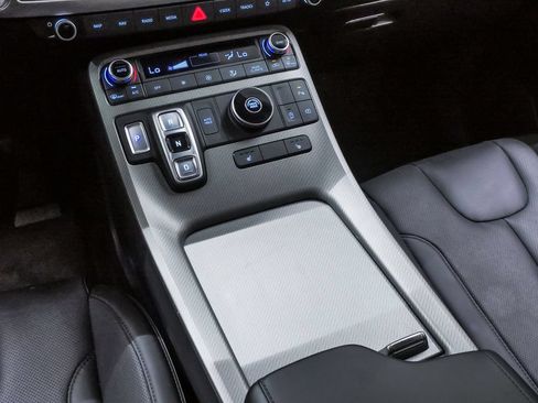 Certified 2025 Hyundai Palisade SEL FWD image 19