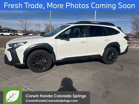 Used 2025 Subaru Outback Onyx Edition image 4